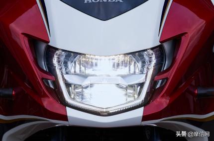 鏈敯澶嶅彜cb1300鍏ㄦ柊浠锋牸,鏈敯琛楄溅cb1300