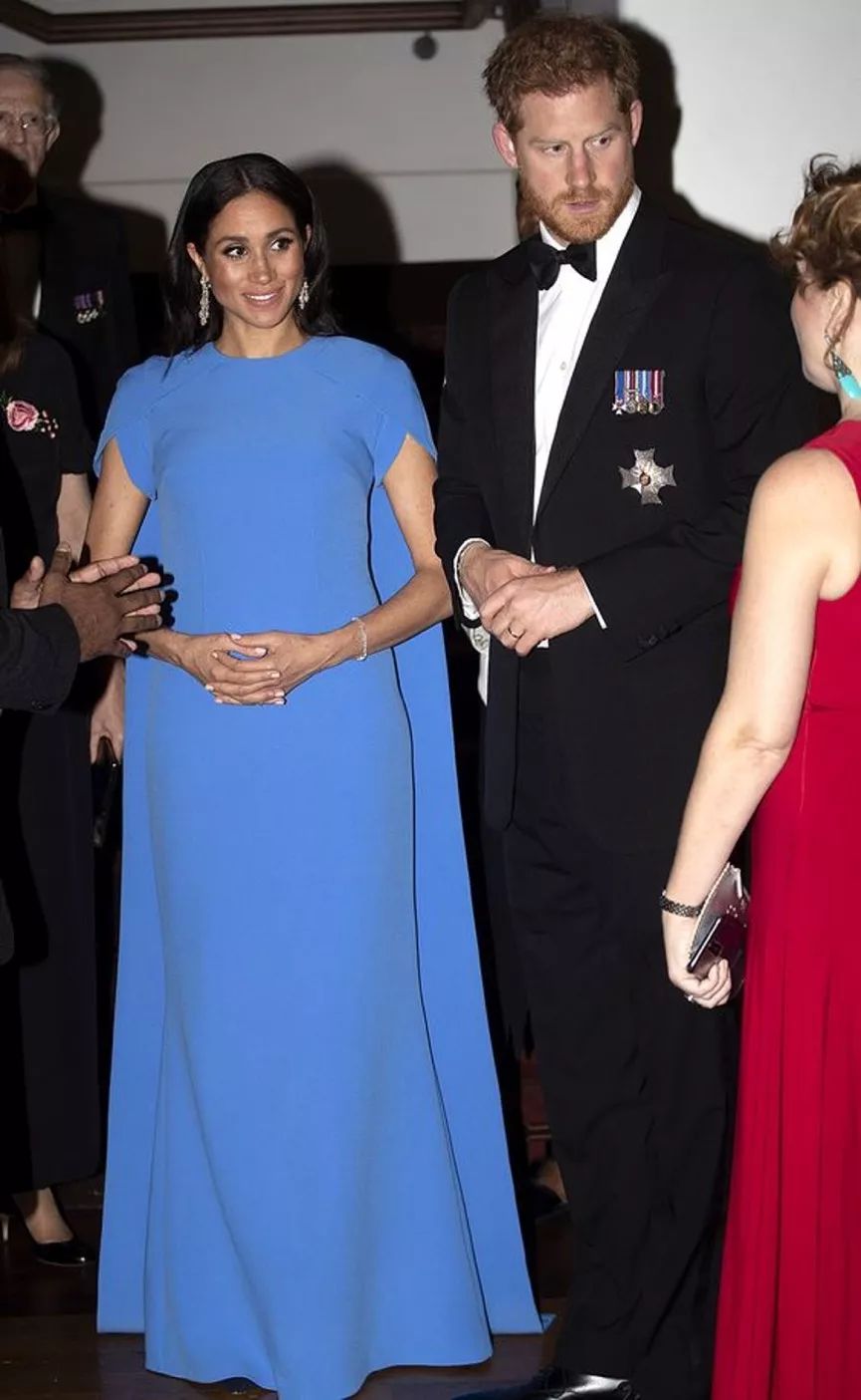 英国皇室Meghan大肚花过百万买孕妇装！