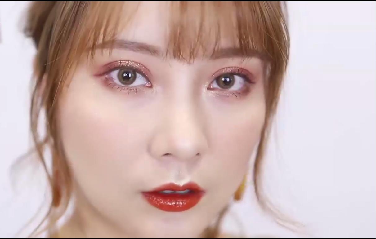 单色眼影橘朵神仙色,橘朵新款七色眼影盘超火教程