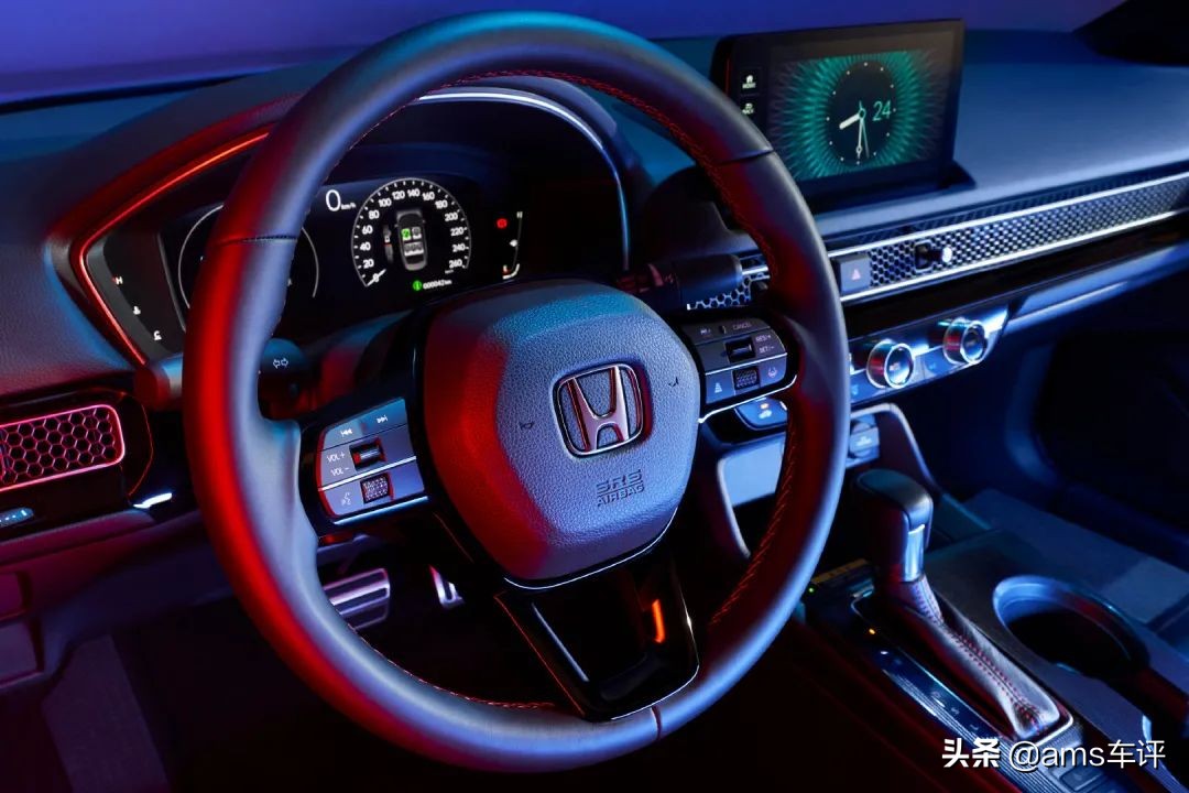 第十代思域1.5t豪华版介绍,12.99万起十一代思域上市即热销