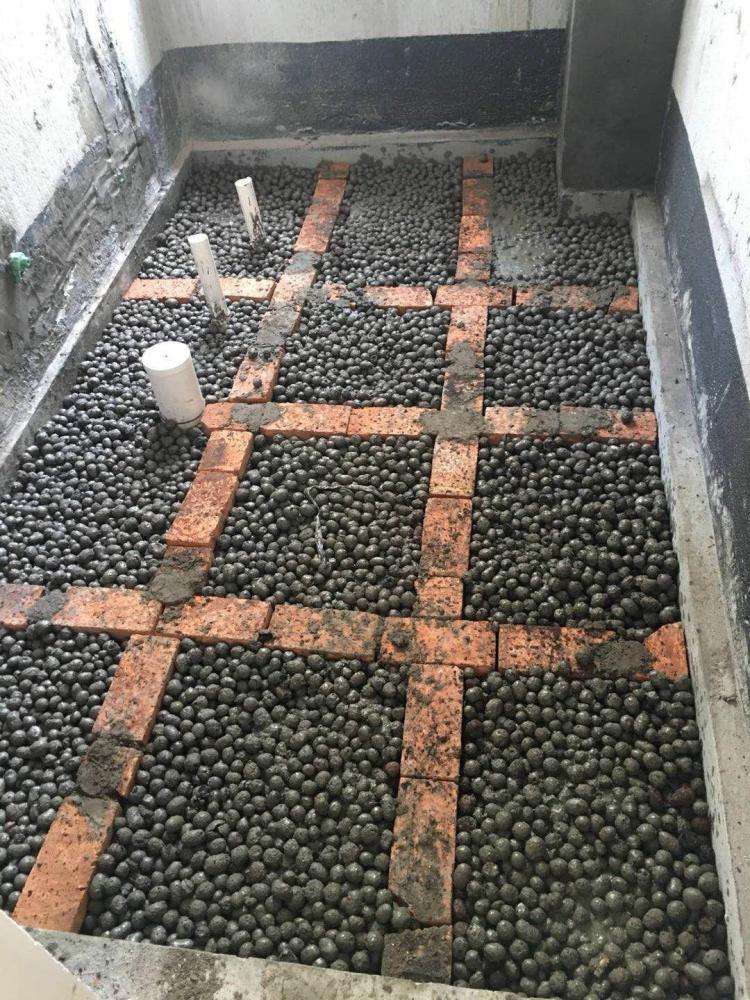 下沉式卫生间漏水的存水多久流干,下沉式卫生间漏水怎样补救