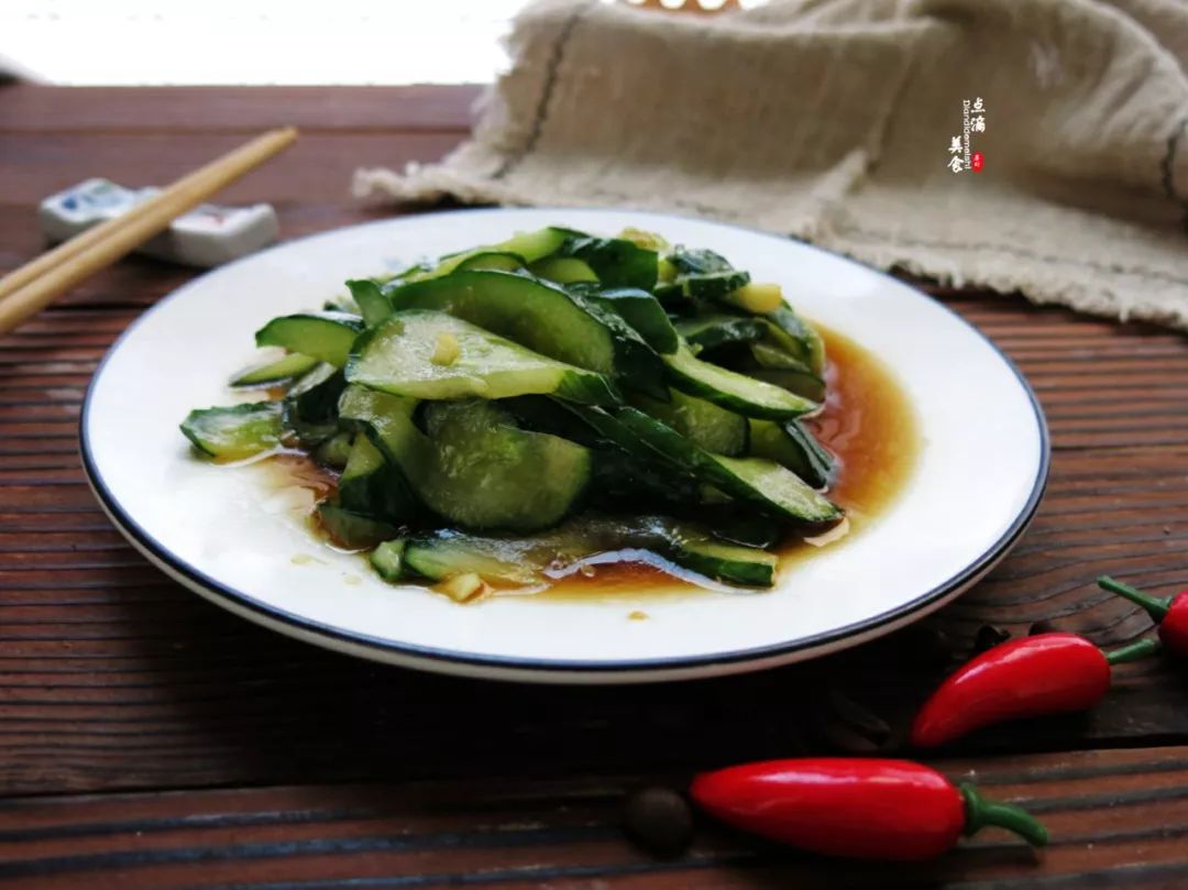 入秋口,别急着“贴秋膘”,天气干燥宜润燥,多吃这三个蔬菜好