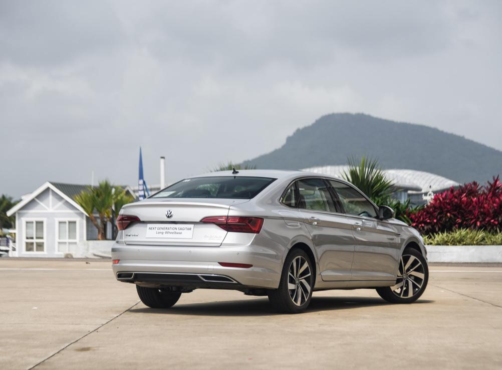 10万左右的速腾现在是什么配置,10万大众速腾2021款