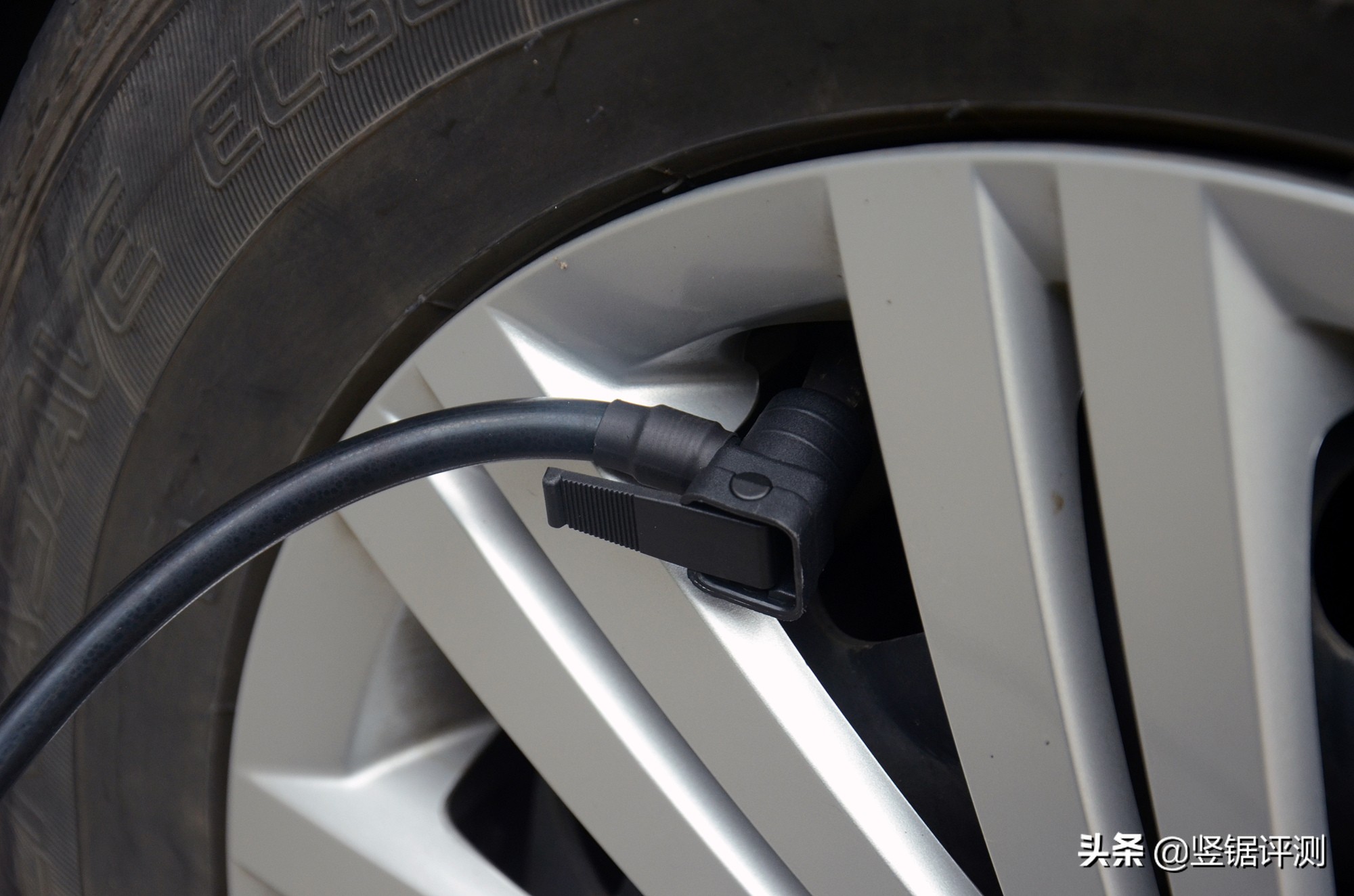 小米70迈车胎充气泵,充气泵汽车小米