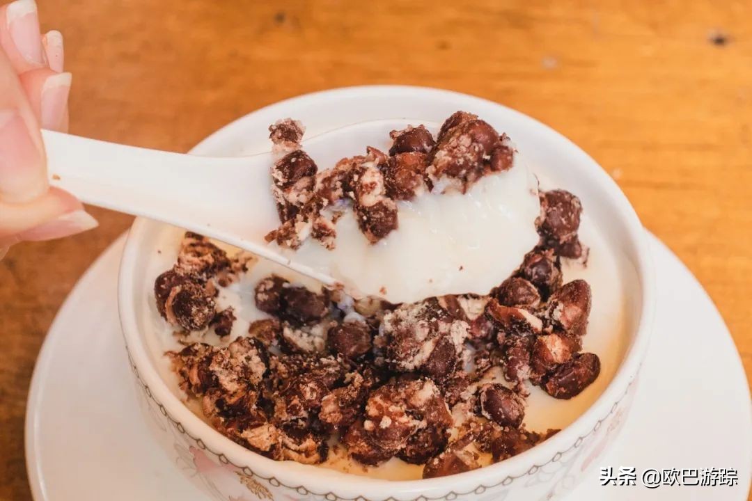 这家开了十几年奶店，每天供应生鲜牛奶，自制的牛奶糖水超赞