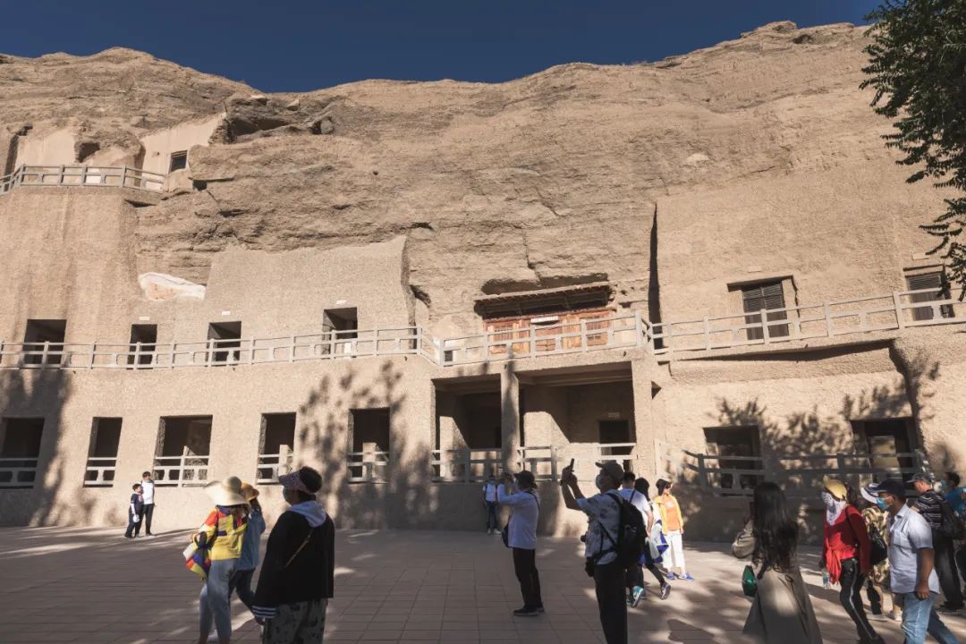 敦煌为什么会是佛教圣地,敦煌为什么能闻名世界