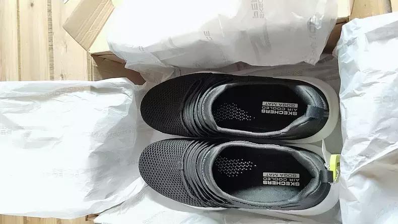 斯凯奇运动鞋适合慢跑不,斯凯奇亚瑟士哪个适合慢跑