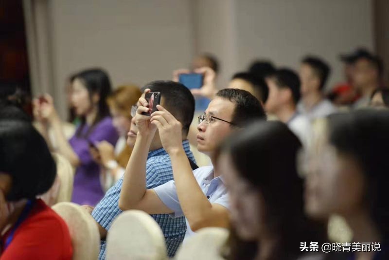 唇部奥美定取出视频全过程,奥美定注射丰唇后的症状