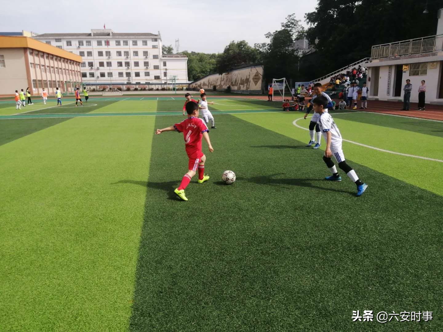 霍山城关小学足球比赛,霍山城关中心小学足球联赛