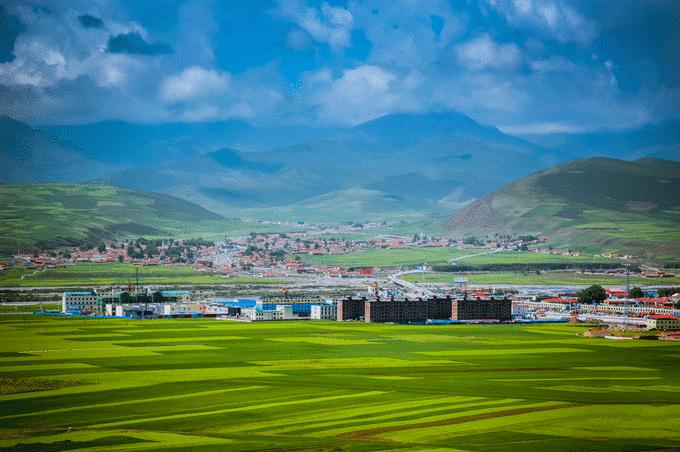 雅丹一日游最佳去处,水上雅丹游玩避坑