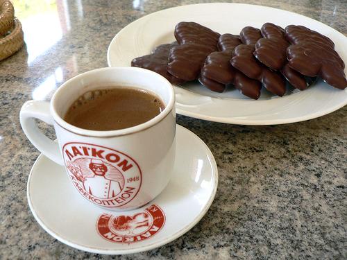 葡萄酒香水比法国牛,30万元别墅加绿卡,免费落地签看超美海滩!