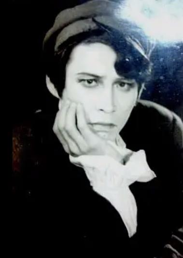 李雪健张译的“清醒”,撕开了多少明星的遮羞布?