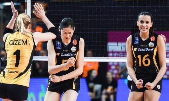 朱婷土超决赛逆天一球：10米直角二传死亡重扣！打爆三人拦网