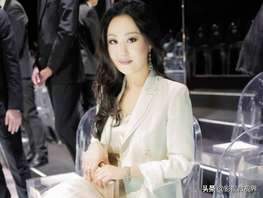 章小蕙低调开通个人账号，5天涨粉7万，多年前的内容来回搬运？