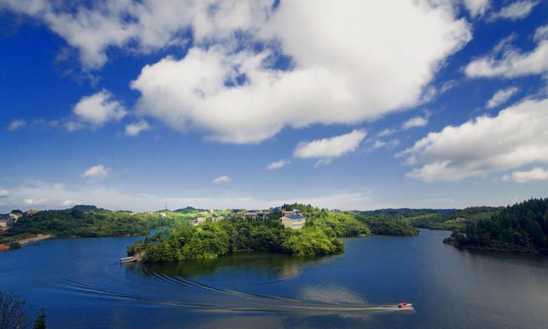 重庆夏天最好的避暑胜地有哪些,重庆适合避暑的地方有哪些