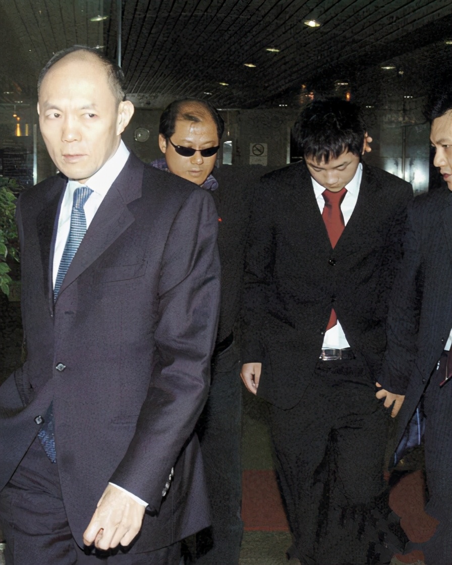 霍启文谈香港房价,霍启刚霍启文的关系好吗