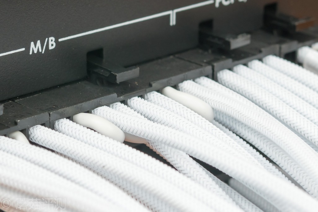 电源模组装机走线,全模组电源电脑装机走线教程