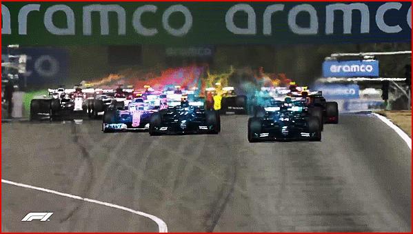 怎么把赛车服穿出时尚感,哪年流行穿赛车服