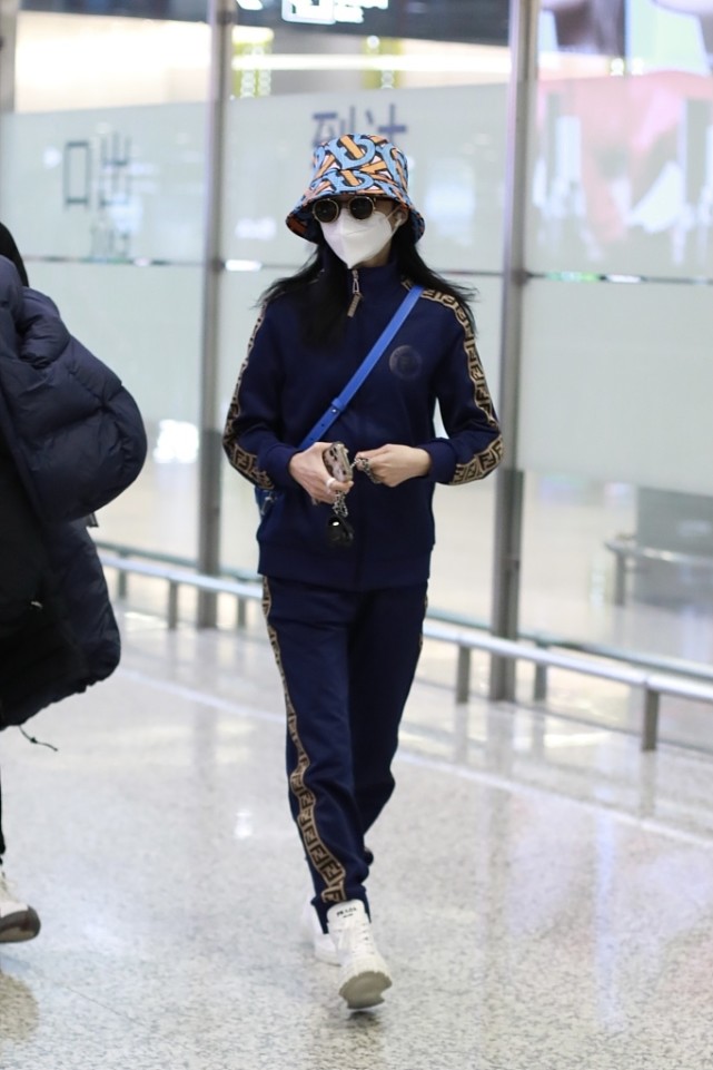 张韶涵为什么看起来少女感十足,张韶涵穿衣为什么那么好