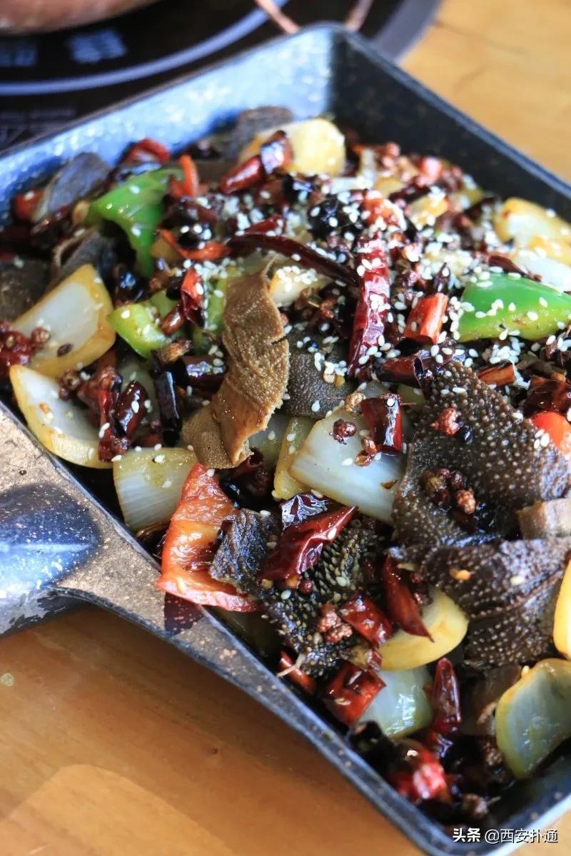 西安城墙下的铜火锅,西安城墙底下的羊肉泡馍