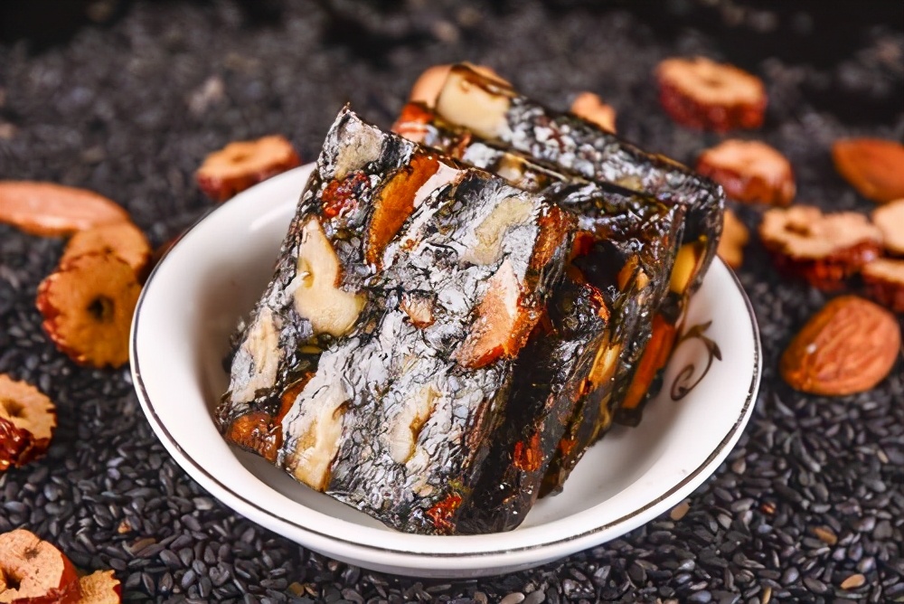 阿胶糕和阿胶有什么区别吗,阿胶糕与阿胶的区别哪个更好吃