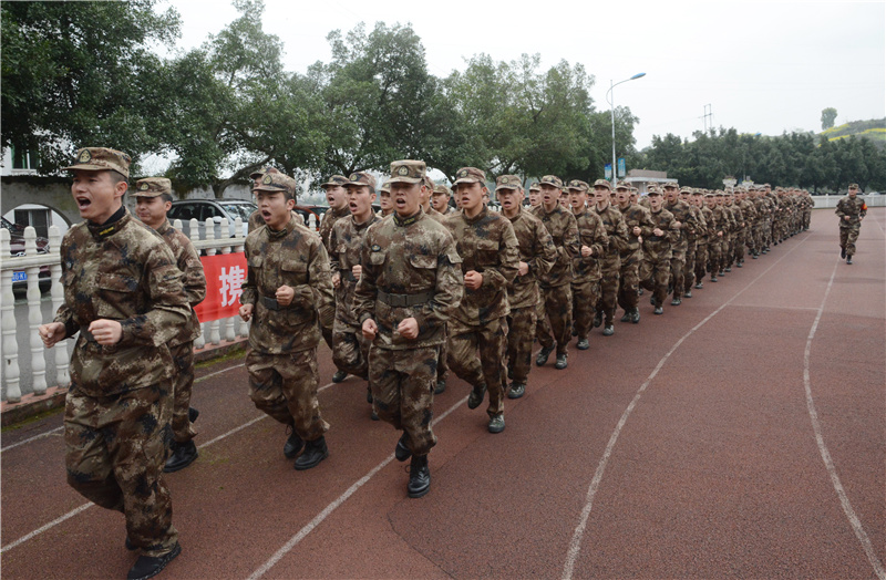 淬火锻造成钢,淬火炼成钢