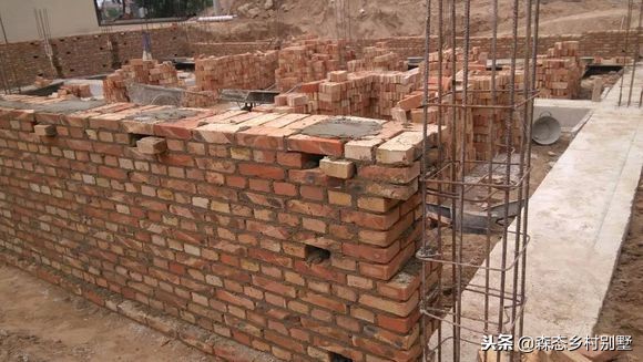 北方农村建房全过程,三层占地150平米,花了50万