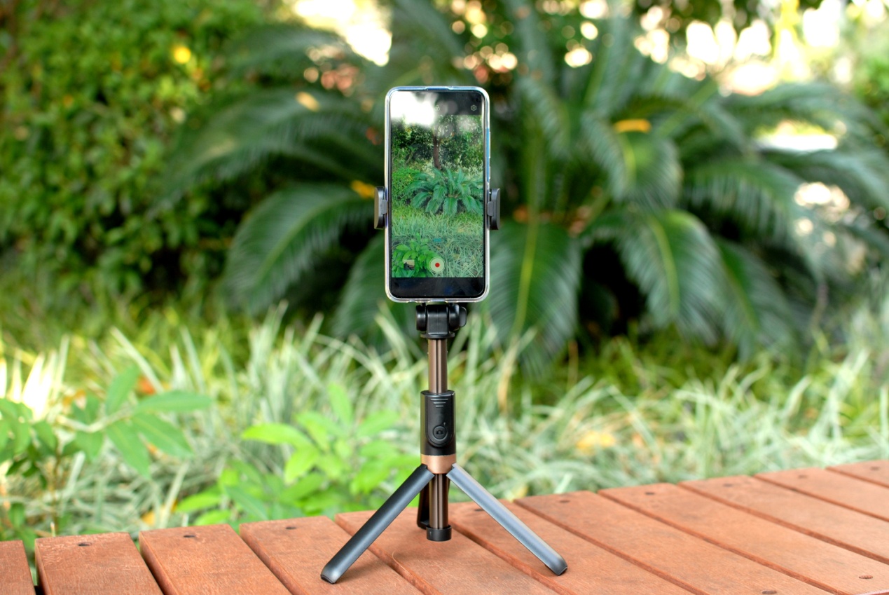 手持云台自拍稳定器,ar防抖动自拍杆稳定器推荐