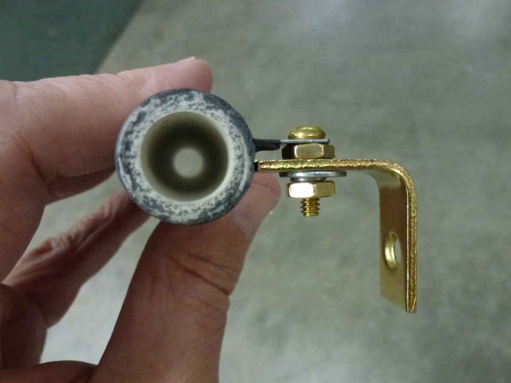 成为雷电法王很简单，用6个啤酒瓶和日常用品，就能做特斯拉线圈