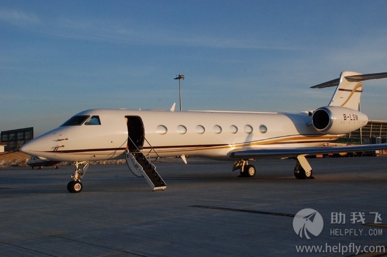 为什么偏偏是你原版视频,为啥有的航班不靠廊桥