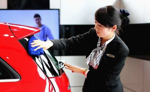 4s店是无责底薪还是有责底薪,在4s上班的工费是什么