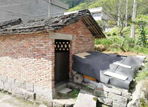 14亿人口一天排泄多少吨大便,全国人每天产生的屎尿都去哪了