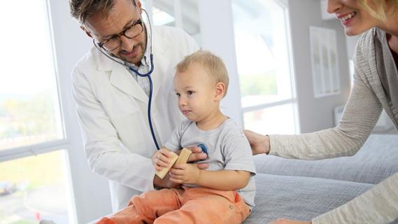 宝宝咖啡斑和斑痣的区别,宝宝咖啡斑反黑