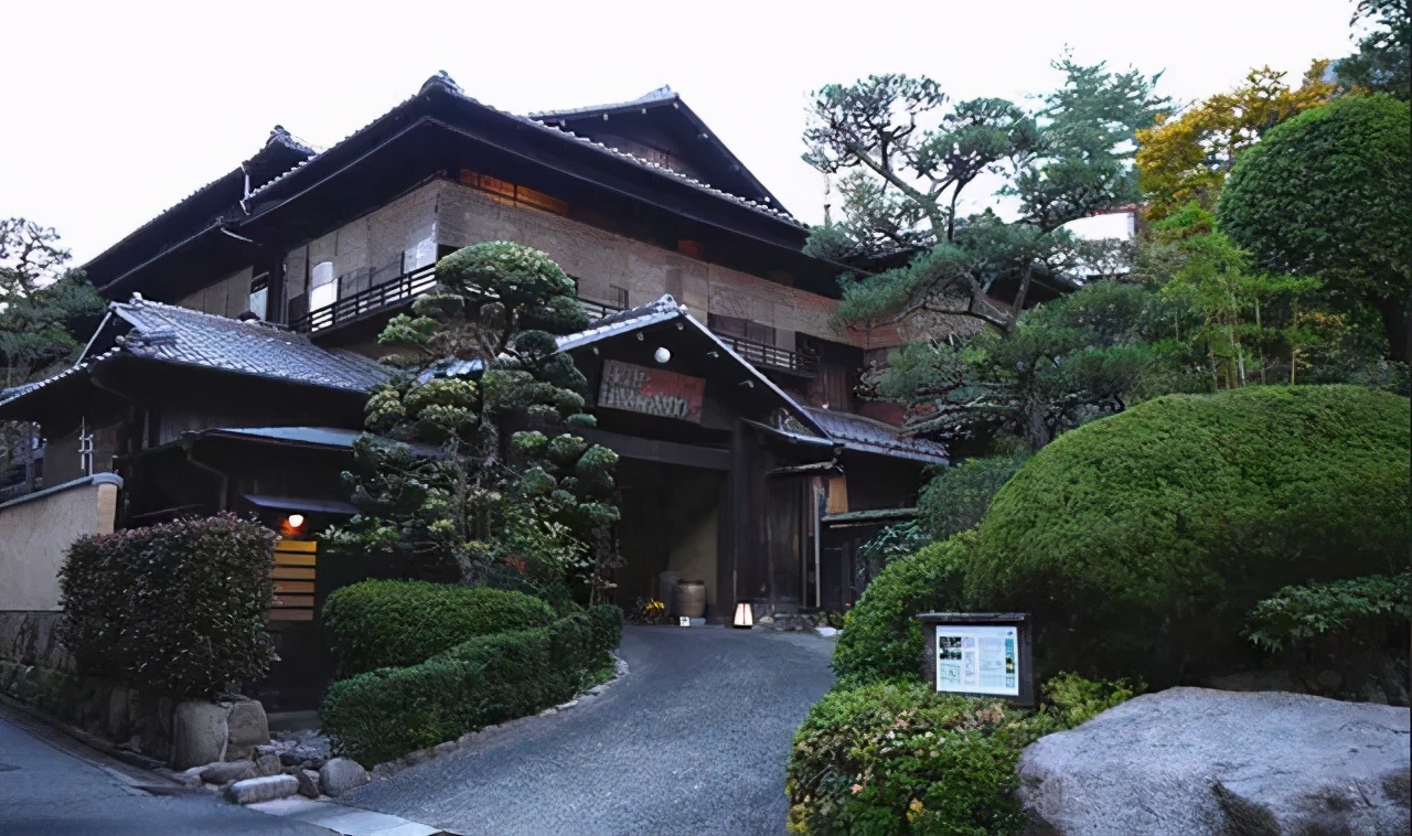 连云港温泉和日本温泉,这里的温泉美如画