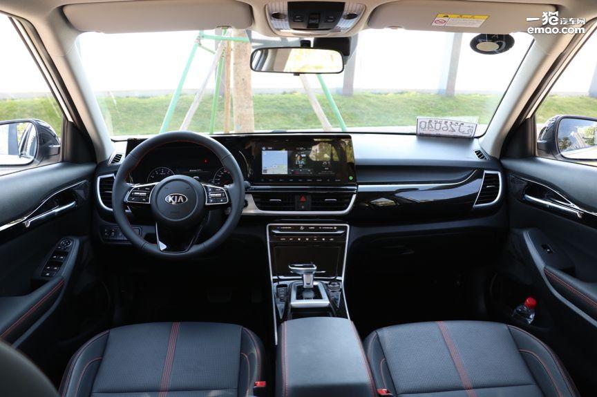 ix35现代2021款与起亚kx3傲跑,沉浸式体验起亚kx3傲跑潮流版