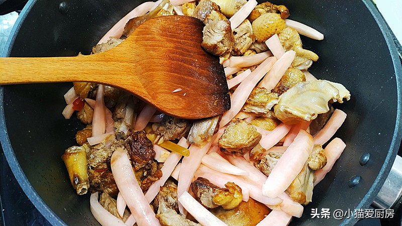 如何炖出好喝的老鸭汤,怎么炖出好喝的老鸭汤