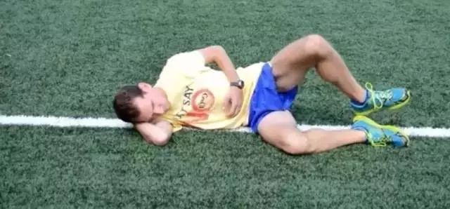 跑步后膝关节外侧有痛点,膝关节外侧疼痛还能坚持跑步吗