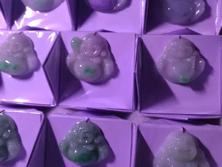 四会最大的翡翠批发市场,四会天光墟翡翠市场是真玉吗