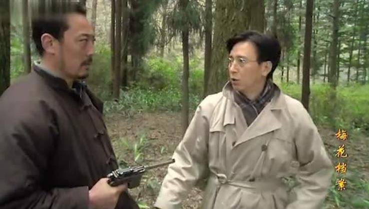 对程蝶衣恩将仇报的小四，27年后已两鬓斑白，但气质依旧如兰