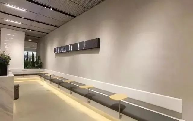 地素razzle深圳男装,地素时尚入股运动潮牌