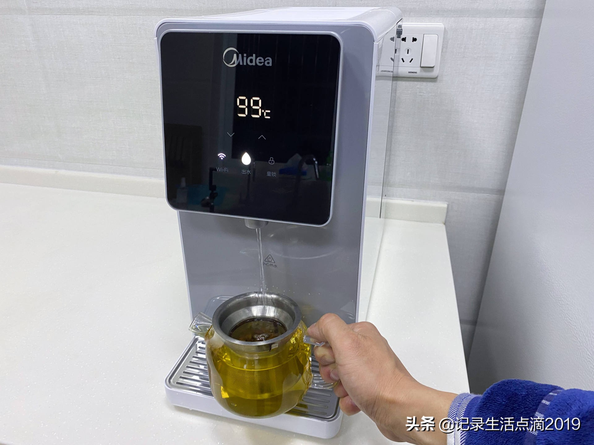 矿泉即热净饮机,美的直饮净水器怎么使用