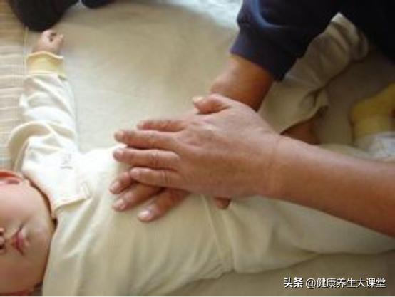 孩子脾虚积食口臭的表现,儿童积食口臭脾胃虚怎么调理中医