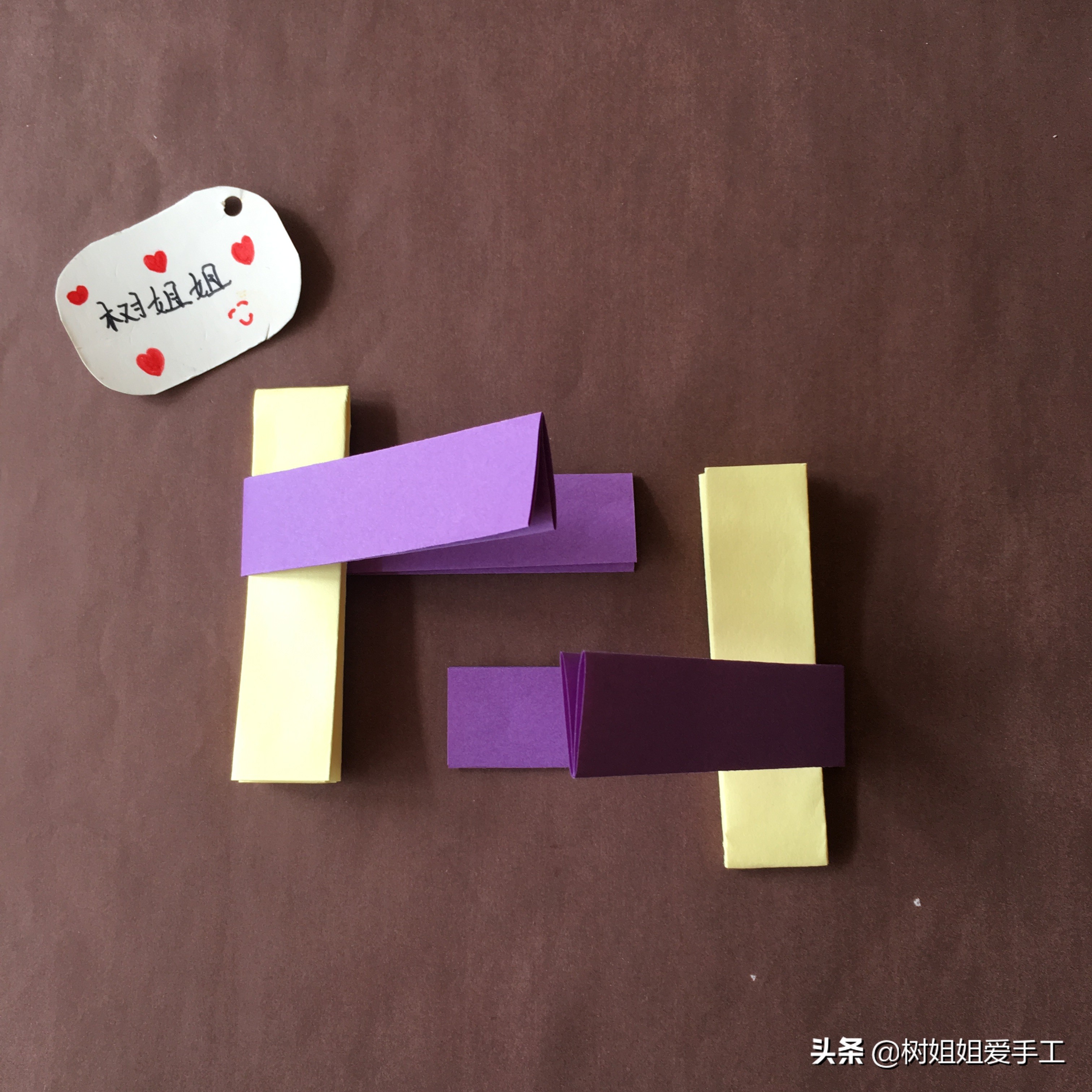 用牙签和卡纸折纸陀螺折法,用牙签来做简单飞镖陀螺