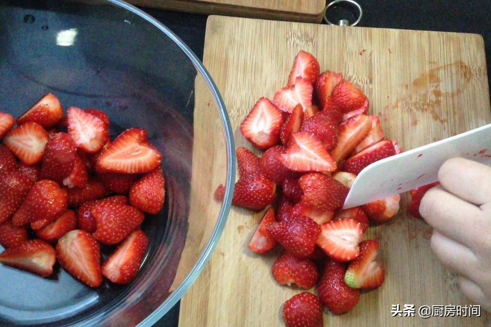 又好吃又简单的草莓酱,酸酸甜甜的草莓酱味道超赞的