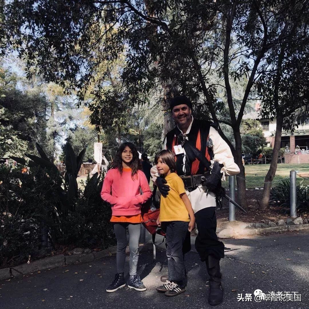 翠霞带你看看洛杉矶的精灵集市