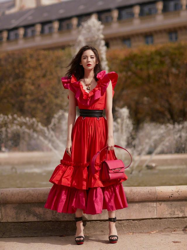 古力娜扎与泰国公主对比,古力娜扎撞衫泰国明星