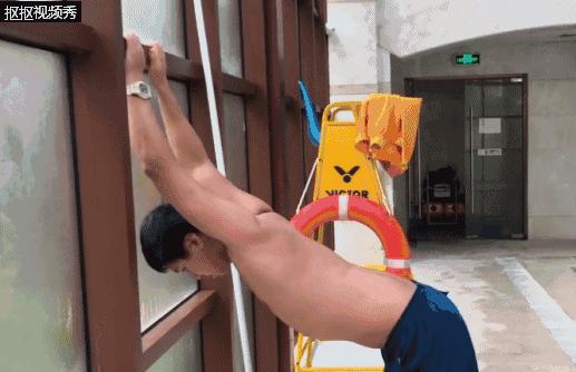 健身肩膀关节弹响疼痛怎么解决,健身肩关节响怎么恢复