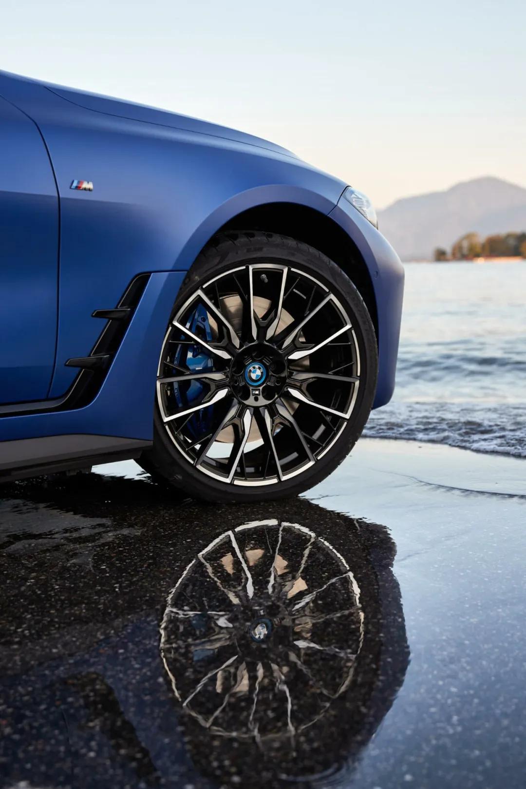 全球首款宝马汽车,宝马纯电动i4试驾视频