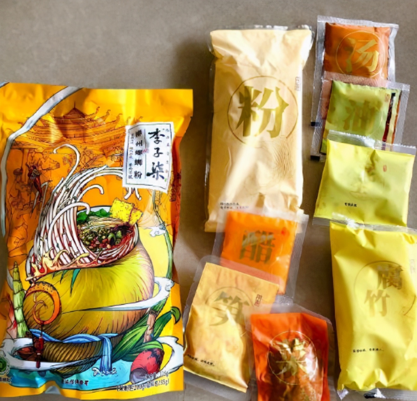 李子柒的螺蛳粉真的好吃吗,测评李子柒的螺蛳