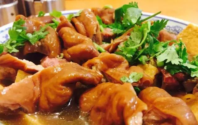 没想到北京地铁4号线这几站地能有30家好吃的,够你吃一年